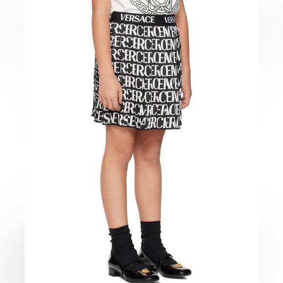 VERSACE Logo Pleated Skirt - Picture 4 of 7